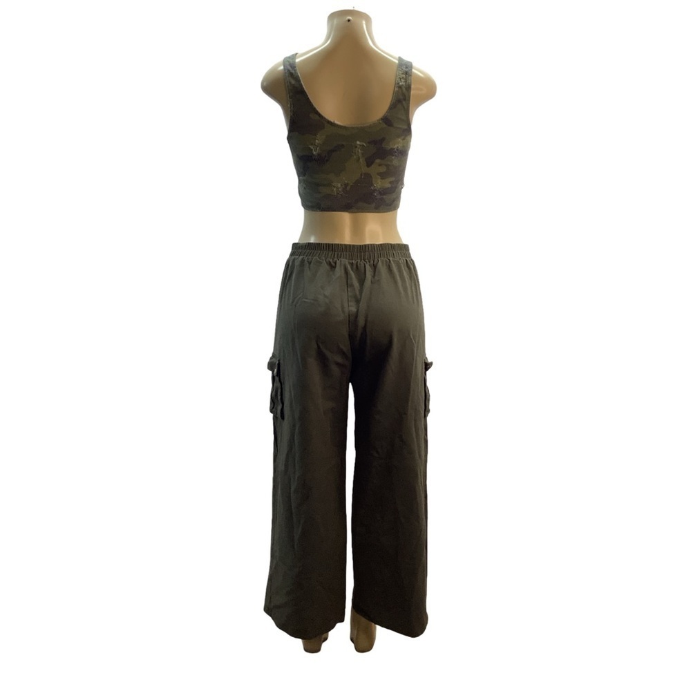 PrettyLittleThing Size 10 Cargo Style Pants & May Pink Crop Top. Preloved - Picture 5 of 7